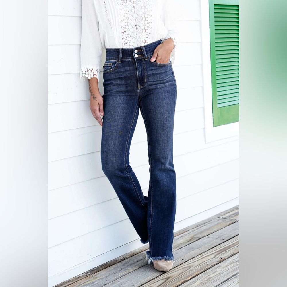 Just USA Women's High-Rise Dark Blue Straight Jeans Size 27